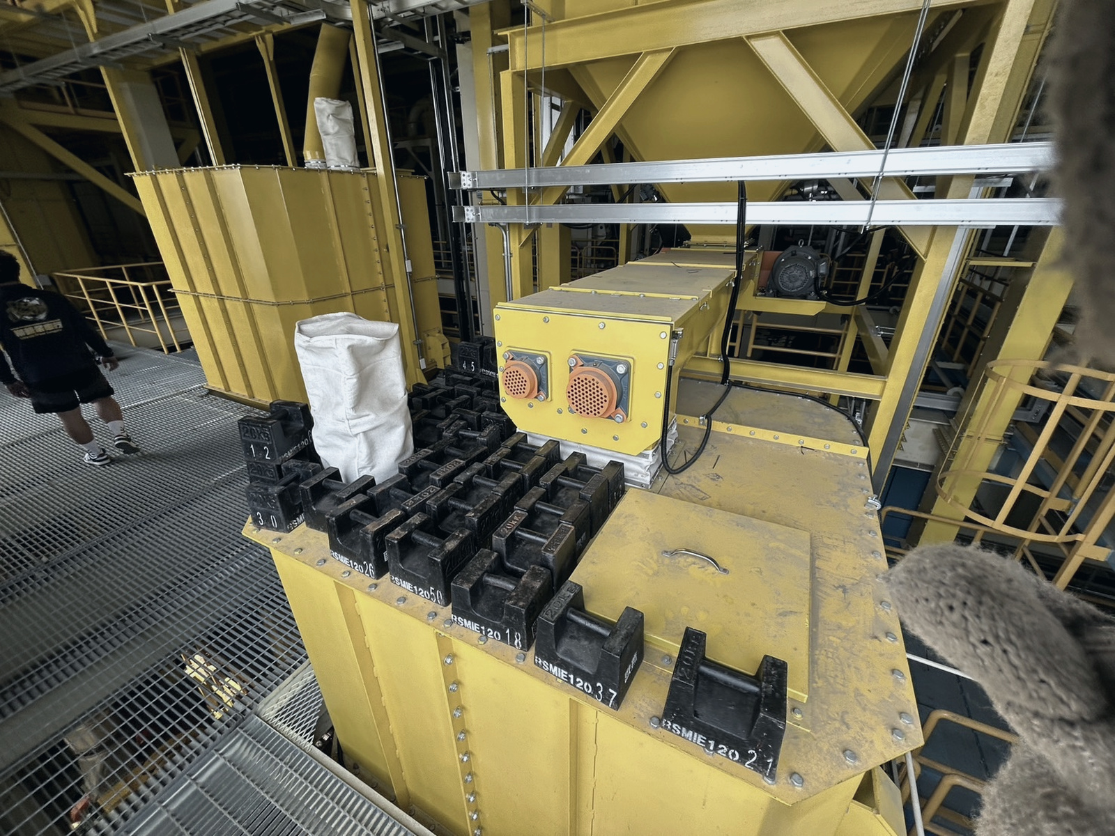Weighing Equipment Manufacturing and Testing
